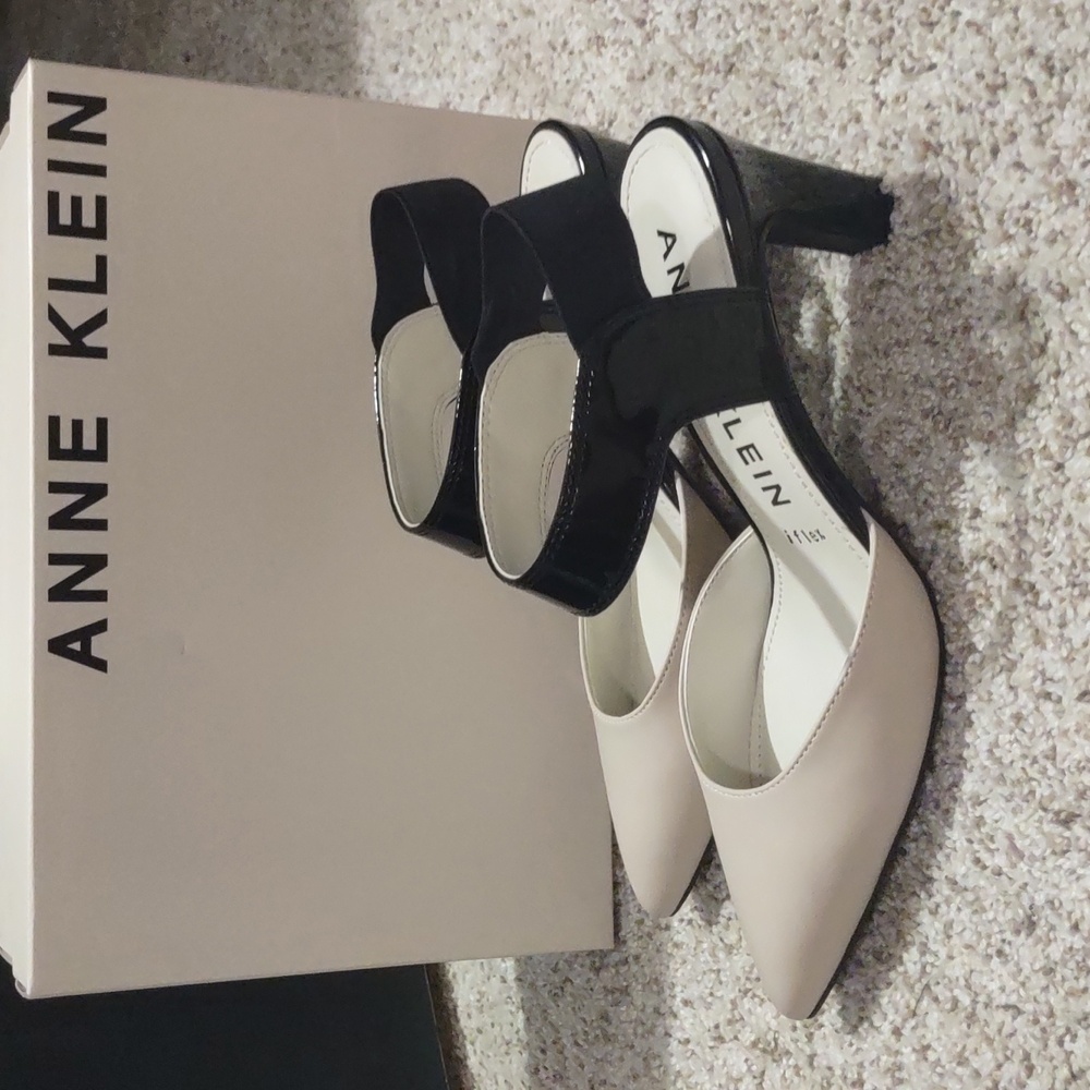 Anne Klein Katia off white and black sling back heels